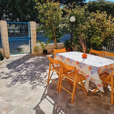 Residenza Viola In Baia Holiday home *